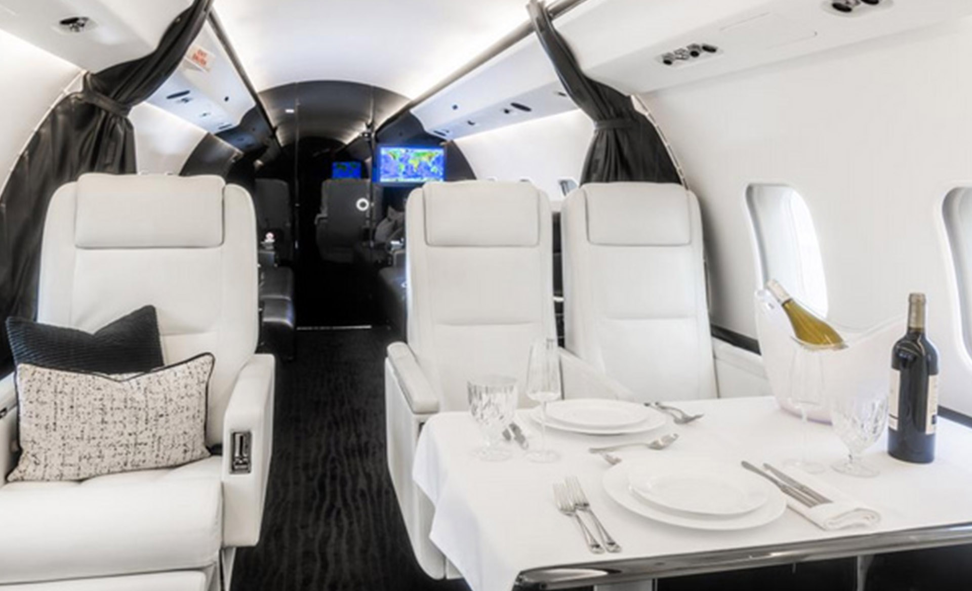 2001Global Express interior